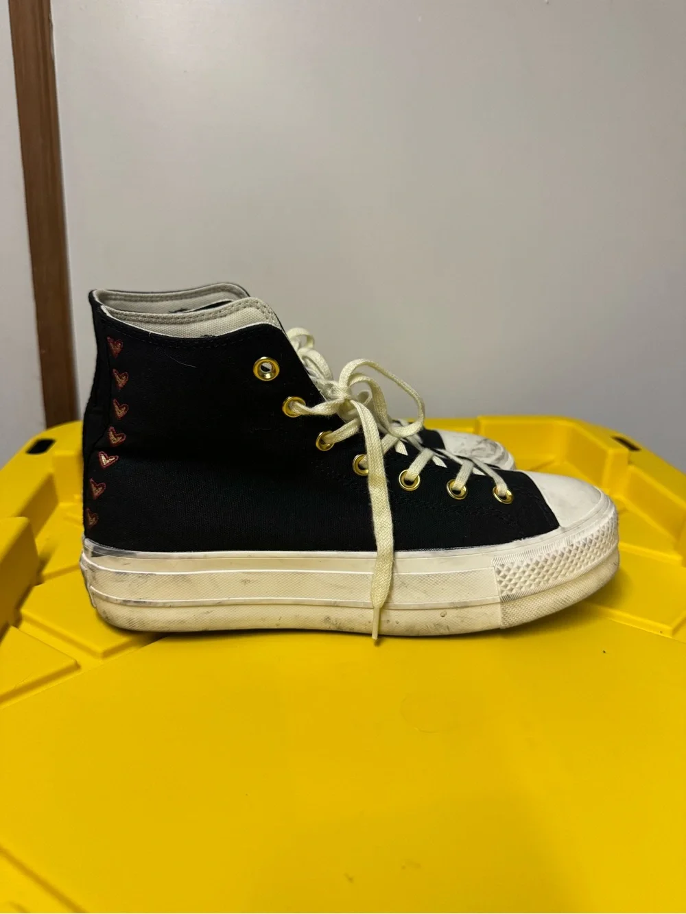 CONVERSE Hearts Valentine’s Day Chuck Taylor Platform Lift Hi Women’s 9.5